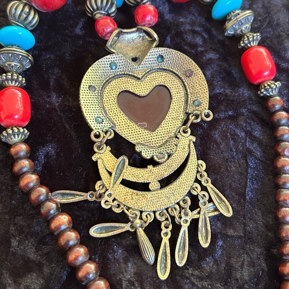 Bohemian Ethnic Statement Sacred Heart Necklace Artisan Handmade Aztec Beaded - Picture 4 of 4